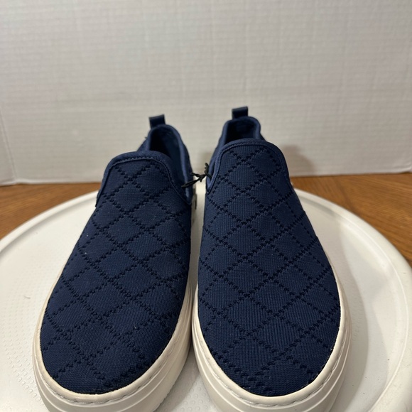 🆕Marc Fisher Slip On Sneakers - Picture 3 of 12
